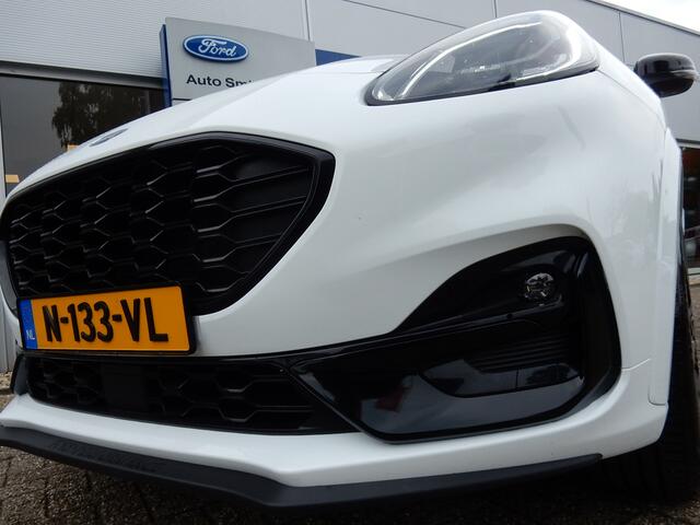 Ford PUMA 125PK EcoBoost Hybrid ST-Line | Navigatie | 18-inch | Black Pack | LED | Privacy glass |
