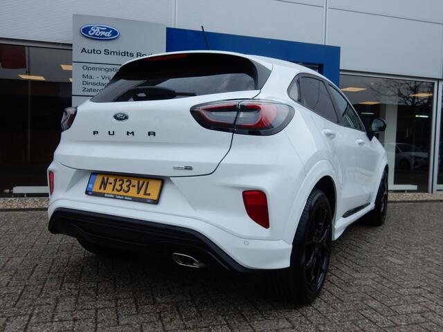 Ford PUMA 125PK EcoBoost Hybrid ST-Line | Navigatie | 18-inch | Black Pack | LED | Privacy glass |