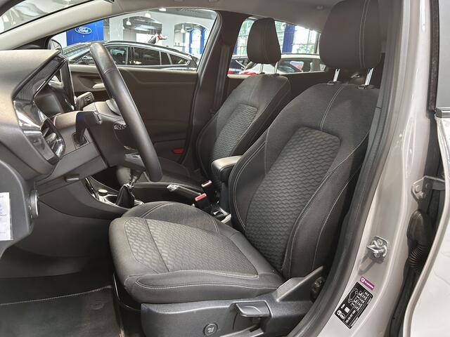 Ford PUMA EcoBoost 125PK Hybrid Titanium | Trekhaak | Winter Pack | Massage stoelen | 1e eigenaar | All Seasons | Clima | Cruise