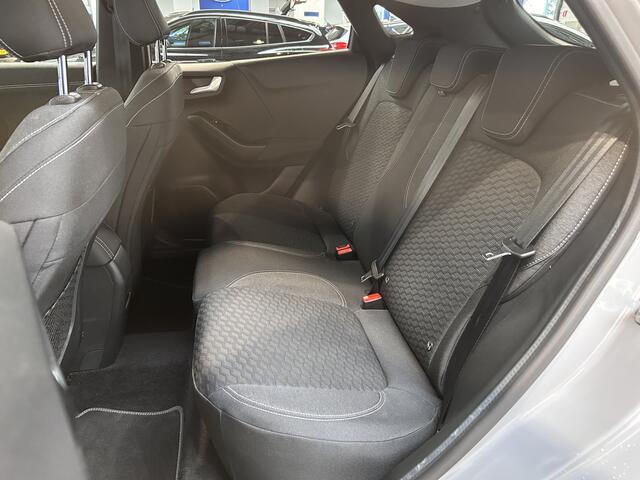 Ford PUMA EcoBoost 125PK Hybrid Titanium | Trekhaak | Winter Pack | Massage stoelen | 1e eigenaar | All Seasons | Clima | Cruise