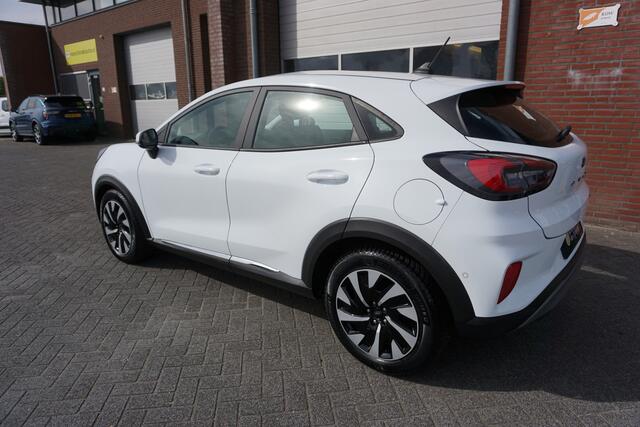 Ford PUMA 1.0 ECOBOOST AUTOMAAT HYBRID TITANIUM OKT 2022 CAMERA NAVI ANDROID-APPLECARPLAY ADAPTIEVE CRUISE CLIMA LED BLUETOOTH PDC V+A 4X PERF ALL SEASON BANDEN ENZ...