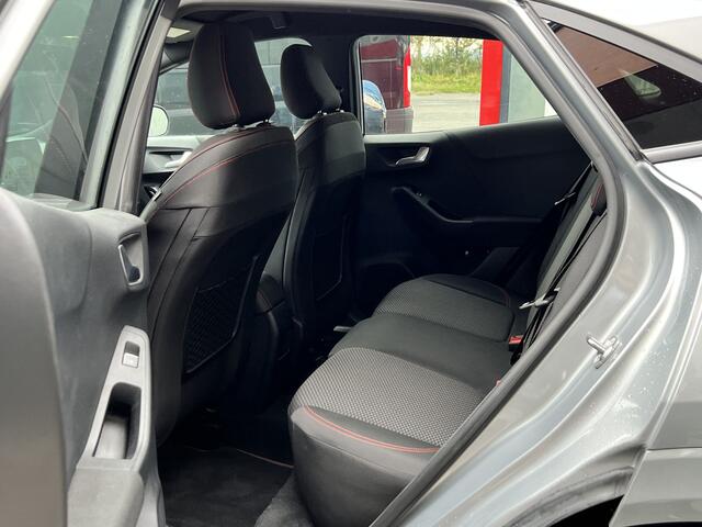 Ford PUMA 1.0 Titanium Hybrid ST-Line | Apple/ Android Carplay | Cruise Control | Trekhaak | Voor/ achter Sensoren
