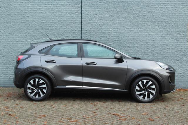 Ford PUMA 1.0 EcoBoost Hybrid Titanium