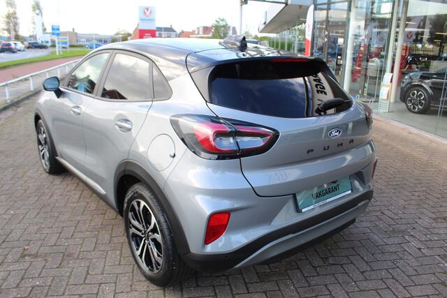 Ford PUMA 1.0 EcoBoost Hybrid Titanium 125pk Nieuw Model Naviagtie , Camera , Stoel , Stuur en Voorruitverwarming Fabrieksgarantie t/m 16-6-2029 ! Slechts 3.000km !