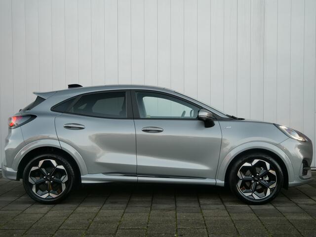 Ford PUMA 1.0 EcoBoost Mild Hybrid ST-Line 155 Pk Automaat Navi / Pano-dak / DAB / Trekhaak / Apple Carplay / Winterpakket