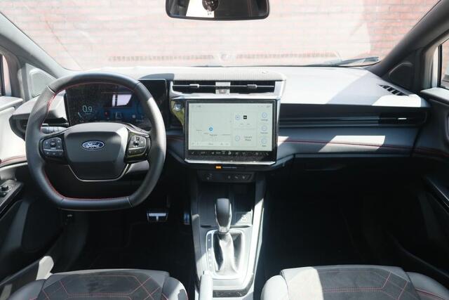 Ford PUMA 1.0 EcoBoost Hybrid 155pk Aut. ST-Line X | Nieuw Model ! | Adaptive Cruise | 360° Camera | Panoramadak | Elektrische Achterklep | Trekhaak | Winter Pakket