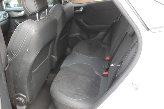 Ford PUMA 1.5 EcoBoost ST-X Performance Pack, Driver Ass Pack, Elek Achterklep, Panoramadak! 100% Dealer onderhouden!