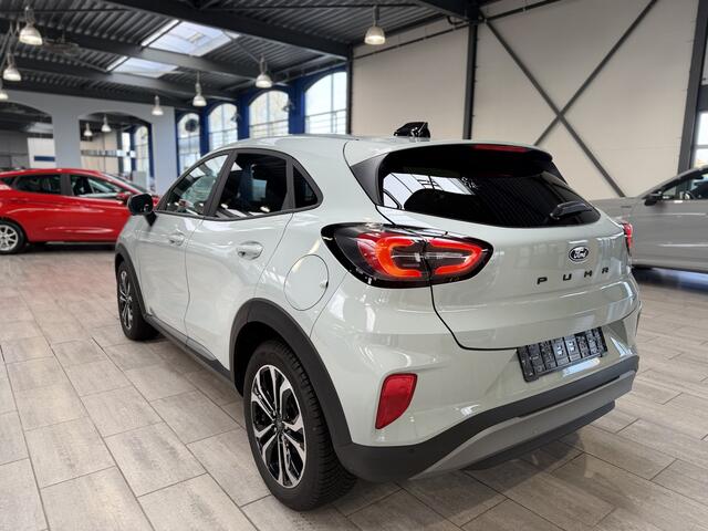 Ford PUMA EcoBoost 155 pk Hybrid Titanium | Winter Pack | Adapt. Cruise | 360 Camera | 4 seiz. banden | LED | fabr. gar. tm 2029