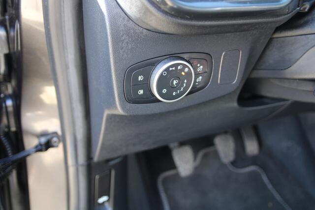 Ford PUMA 1.0 EcoBoost 125 PK Hybrid Titanium WINTER-PACK | MAGGAGE STOELEN | NAVIGATIE