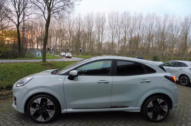 Ford PUMA 155pk ST-Line X LED, 19 inch, Trekhaak, Panodak, Winter-Pack, Driver Pack nw 47.500,-