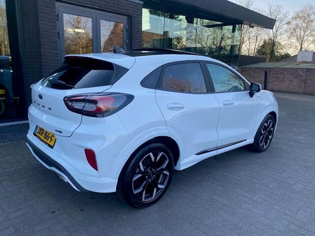 Ford PUMA 1.0 EcoBoost Hybrid ST-Line X First Edition