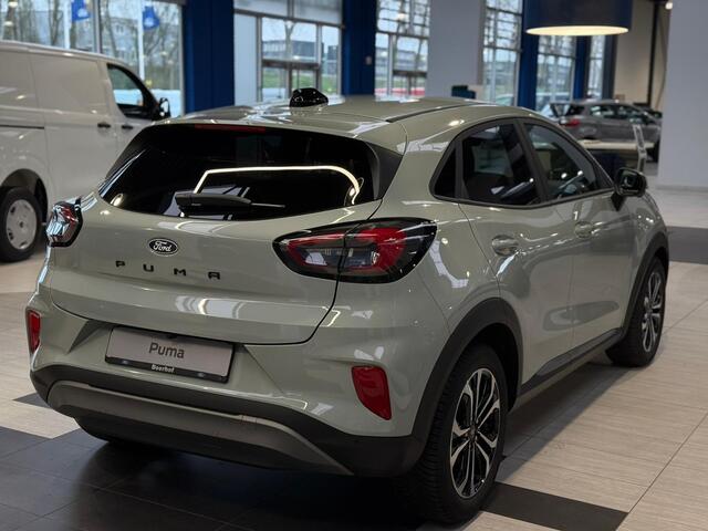 Ford PUMA EcoBoost Hybrid 125pk Titanium | Winterpack | Adapt. Cruise | Dodehoek detectie | 360 Camera | All-season banden | Fabr. Gar. t/m 01-2029 |