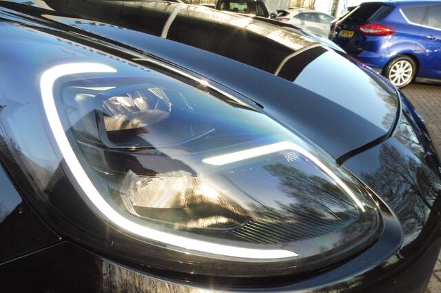 Ford PUMA Hybrid ST-Line X met alle Packs, LED, Panoramadak en trekhaak