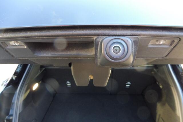 Ford PUMA Hybrid ST-Line X met alle Packs, LED, Panoramadak en trekhaak