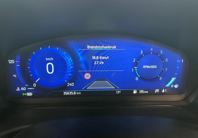 Ford PUMA 125pk Hybride ST Line X Pano Stoelverw.