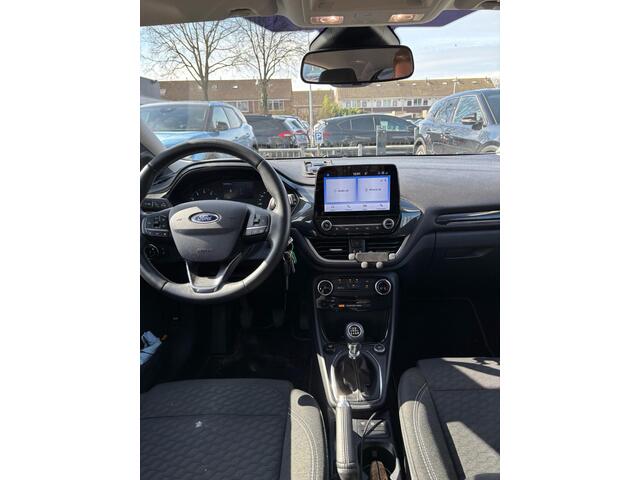 Ford PUMA 1.0 EcoBoost Hybrid Titanium 125pk Trekhaak | Cruise control | Apple Carplay,Android auto | Lichtmetalen velgen