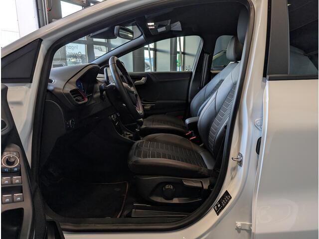 Ford PUMA 125pk ST-Line X Half Leer B&O Navi Camera Parking pack Privacy glass All Season Banden