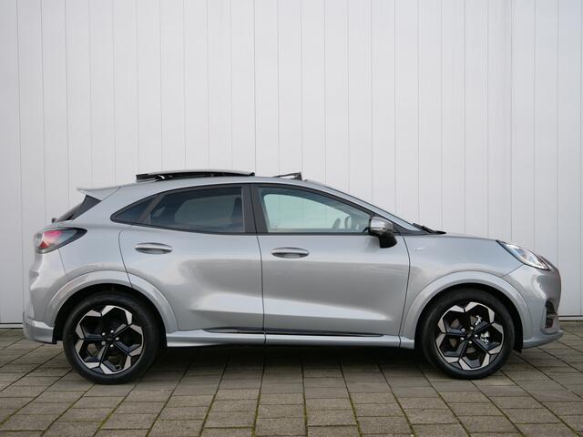 Ford PUMA 1.0 EcoBoost 155pk Mild Hybrid ST-Line Automaat Panoramadak / Trekhaak / Voorruitverwarming