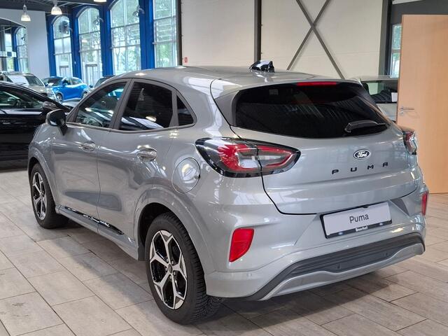 Ford PUMA EcoBoost Hybrid 125pk ST-Line | Winterpack | Cruise control | Camera | Clima | SYNC 4 | All-season banden |