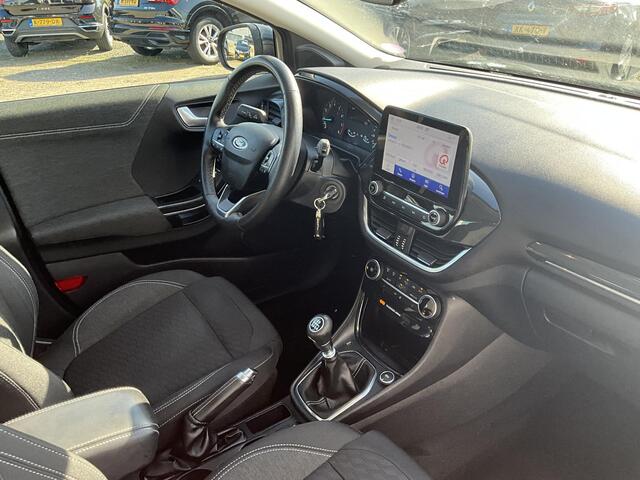 Ford PUMA 1.0 EcoBoost Hybrid Titanium