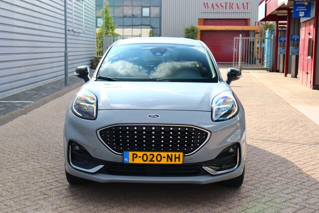 Ford PUMA 1.0 EcoBoost Hybrid ST-Line Vignale O.a: Afn. trekhaak, Vol leder, Stoel-/stuur verw., Camera, Key-Less, Elktr. achterklep, Etc... Rijklaar! All-in prijs!