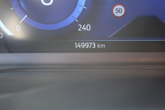 Ford PUMA 1.0 EcoBoost Hybrid ST-Line X , 125pk Navigatie , Climate control , Cruise control , Bluetooth Stuur , Stoel en Voorruitverwarming , Parkeersensoren achter