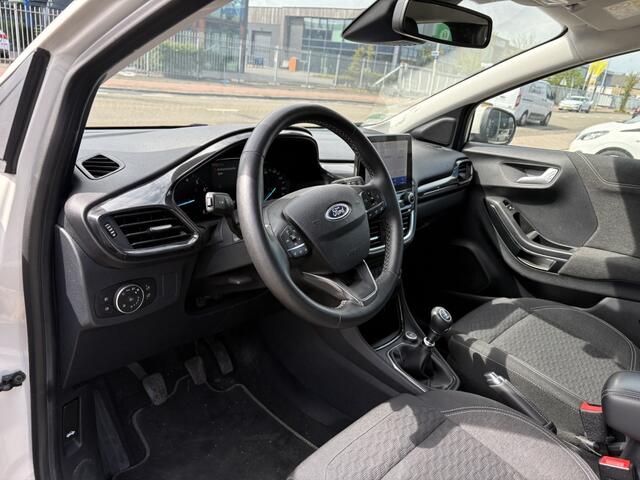 Ford PUMA 1.0 EcoBoost Hybrid Titanium