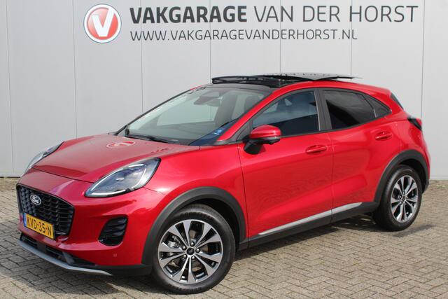 Ford PUMA 1.0-125pk EcoBoost Mild-Hybrid Titanium. Fabr. garantie t/m 21-09-2029 ! Elektr. pano-dak, stoel-, stuur- en voorraamverw., 360gr. camera, adaptieve cruise cntrl, side- en lane assist, parkeersensoren v+a, metallic lak, LM wielen.