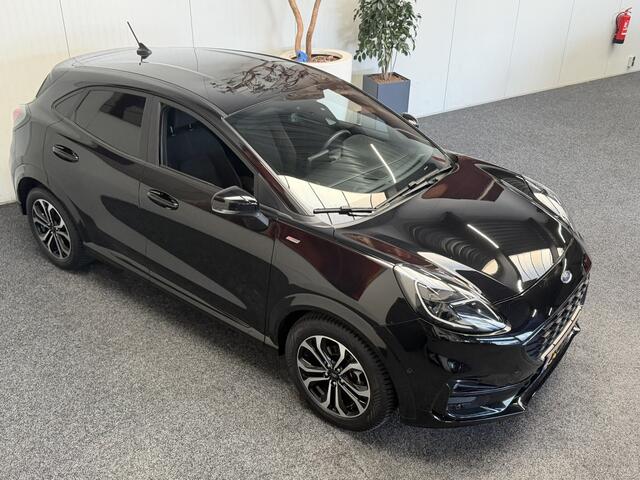 Ford PUMA 1.0 ECOBOOST TITANIUM X AUTOMAAT NAVIGATIE ADAPTIVE CRUISE CONTROL APPLE CARPLAY/ANDROID RIJSTROOKSENSOREN DODEHOEKSENSOREN ACHTERUITRIJCAMERA ZEER MOOI !!