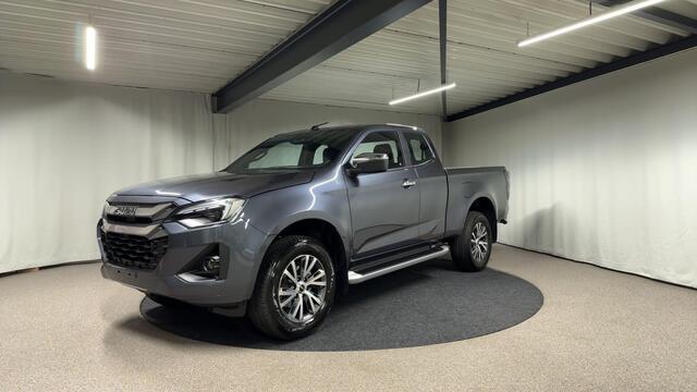 Ford RANGER Isuzu D-Max 1.9 Extended Cab LSX Automaat 3500KG Trekgewicht