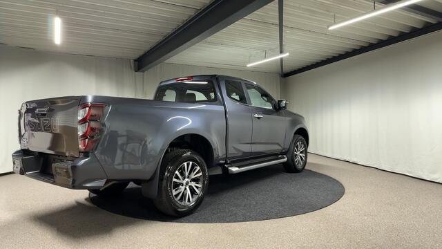 Ford RANGER Isuzu D-Max 1.9 Extended Cab LSX Automaat 3500KG Trekgewicht