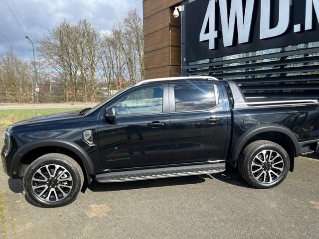 Ford RANGER 3.0 V6 TD AUT 4WD BPM VRIJ ! 2 PERS VAN LEDER NAVI CLIMA CRUISE 20 INCH ¤ 51.900 EXCL FISCAAL ZEER VOORDELIGE FULL OPTIONS PICK UP , MAG 3500 KG TREKKEN BPM VRIJ STELLING VOOR ONDERNEMERS auto schade vrij dealer onderhouden met leder navi addaptive 