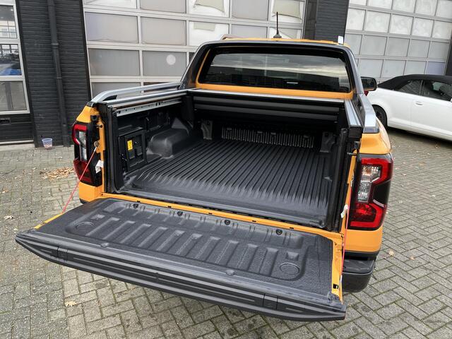 Ford RANGER Wildtrak Double Cab 2.3 PHEV 279pk! 5-pers, 3500kg Trekgewicht, Vol-Leer, Elek. rollertop, Adapt. Cruise control, Direct leverbaar, 0,99% Fin Lease!