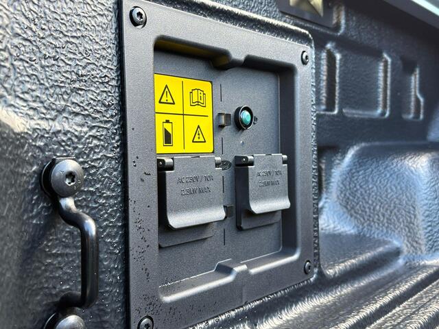 Ford RANGER 2.3 PHEV Stormtrak Double Cab 281pk | 5 persoons! | Technology Pack Plus Trailer | Cargo Area Management System | Power Rollertop | MY 2026 | Prijs excl. BTW incl. BPM | laadkabel mode 3 16A