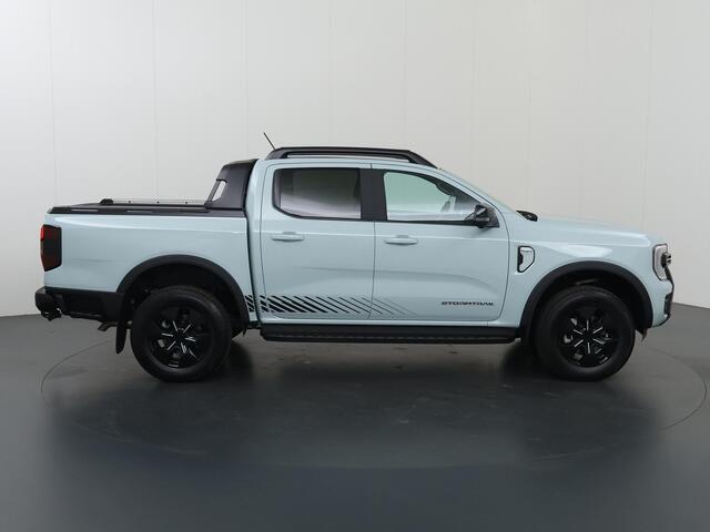 Ford RANGER Stormtrak 2.3 PHEV | 279 PK | DOUBLE CAB | NL AUTO | PRO POWER ONBOARD 2.3 kWh | 360 CAMERA | 3500 KG TREKHAAK | ADAPTIEVE CRUISE | LEREN BEKLEDING | NAVIGATIE | STOELVERWARMING | STUURWIELVERWARMING | ELEKRISCHE ROLLER-TOP