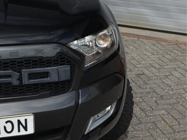 Ford RANGER 3.2 TDCi Wildtrak Supercab CRUISE | TREKHAAK | 4X4 | STOELVERWARMING | CAMERA | BLUETOOTH