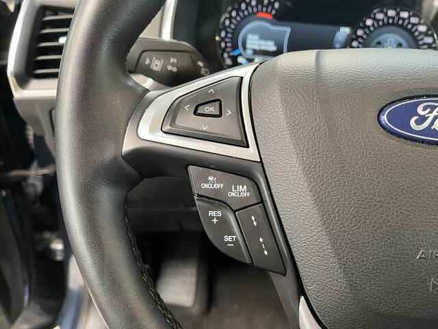 Ford S-MAX 2.5 HYBRID Titanium 7p. 190pk | Adaptieve Cruise | 7zits | 1.560 trekgewicht | Sync 3 Navi | Achteruitrijcamera