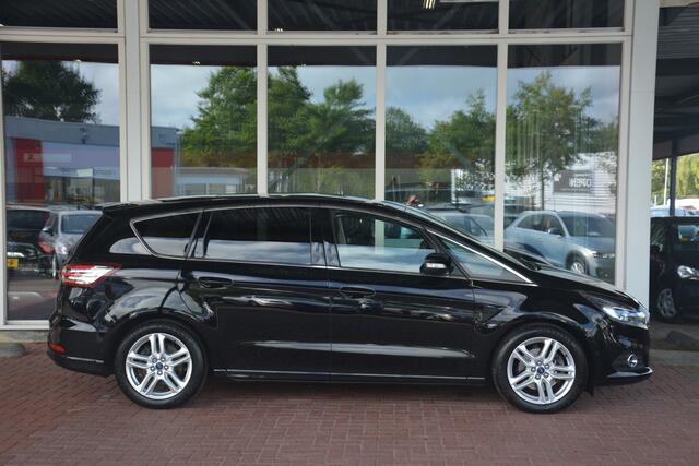 Ford S-MAX 2.0 Vignale Volle S MAX met oa leren bekleding camera cruise dode hoek sensor stoelverwarming camera afneembare trekhaak navigatie automatisch inparkeren Sony audio pdc elektr verstelbare stoelen memory