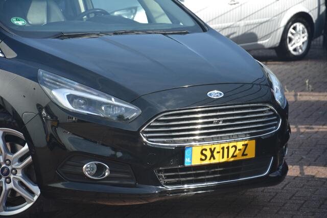 Ford S-MAX 2.0 Vignale Volle S MAX met oa leren bekleding camera cruise dode hoek sensor stoelverwarming camera afneembare trekhaak navigatie automatisch inparkeren Sony audio pdc elektr verstelbare stoelen memory