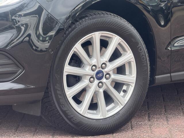 Ford S-MAX 1.5 Titanium 7p. 161 pk navigatie climate ctr cruise ctr keyless entry lmv 17 inch trekhaak xenon led dealer onderhouden