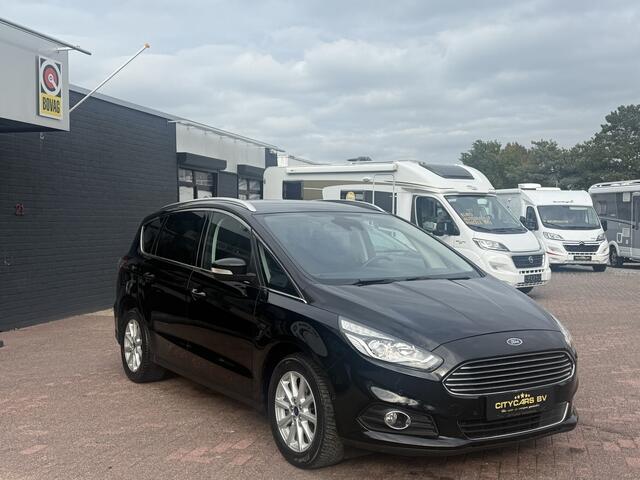 Ford S-MAX 1.5 Titanium 7p. 161 pk navigatie climate ctr cruise ctr keyless entry lmv 17 inch trekhaak xenon led dealer onderhouden