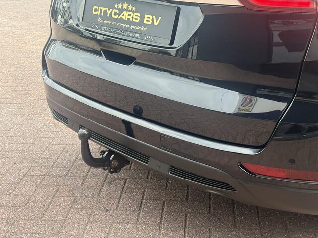 Ford S-MAX 1.5 Titanium 7p. 161 pk navigatie climate ctr cruise ctr keyless entry lmv 17 inch trekhaak xenon led dealer onderhouden