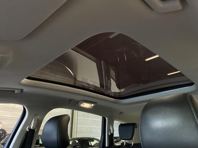 Ford S-MAX 1.5 Titanium Navigatie, Panorama, Cruise