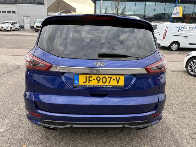 Ford S-MAX 1.5 Titanium