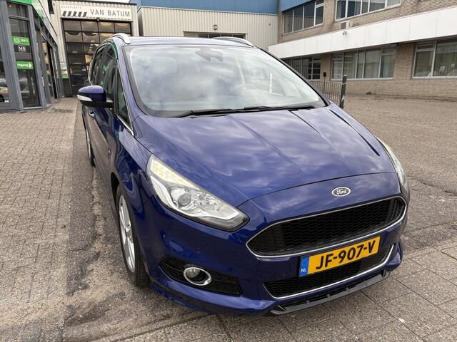 Ford S-MAX 1.5 Titanium