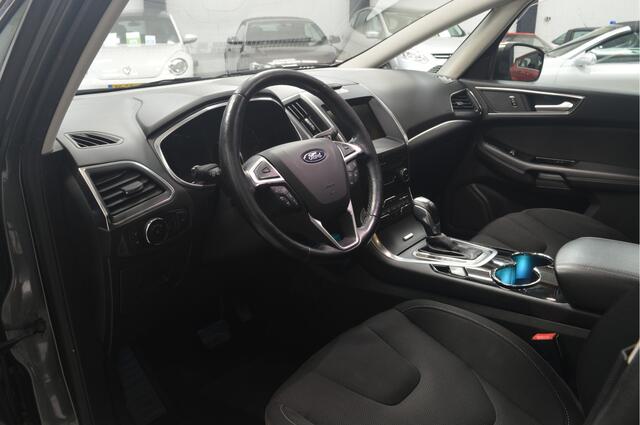 Ford S-MAX 2.0 Titanium 7persoons // AUTOMAAT // ADAPTIVE CRUISE // STUUR&STOELVERWARMING // ELECTR. TREKHAAK //