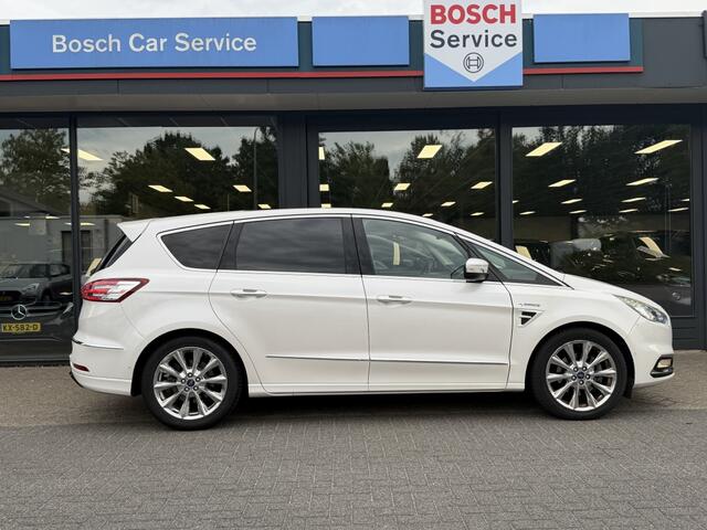 Ford S-MAX 2.0 Vignale Full options. "NAP" orgineel NL 1e eigenaar!!!