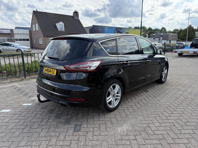 Ford S-MAX 2.0 Vignale 7p. Aut. Panoramadak Navi Keyless LED