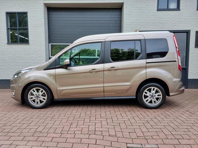 Ford TOURNEO CONNECT 1.0 Titanium NAVI / CAMERA / PANORAMADAK / CRUISE / PDC