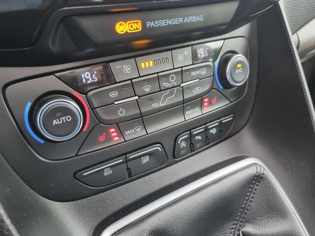 Ford TOURNEO CONNECT 1.0 Titanium NAVI / CAMERA / PANORAMADAK / CRUISE / PDC
